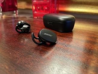 Bose Quietcomfort earbuds kokemuksia useamman yhtäaikaisen laitteen kanssa